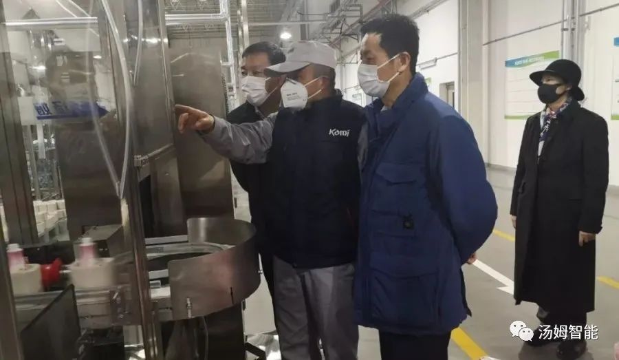 疫情防控 | 汤姆消毒剂智能灌装生产线亮相CCTV1《新闻联播》！